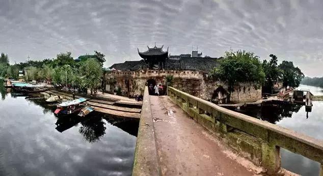 探索光物理学